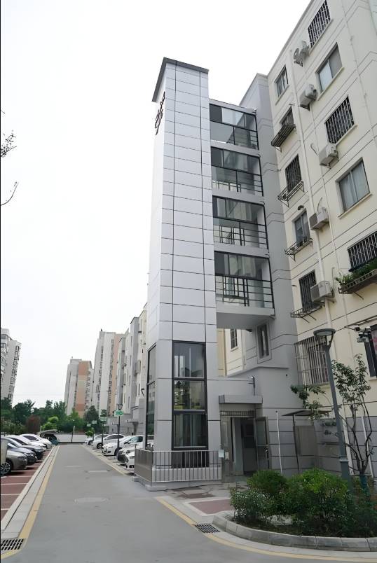 旧房改造加装电梯包层用铝塑板3